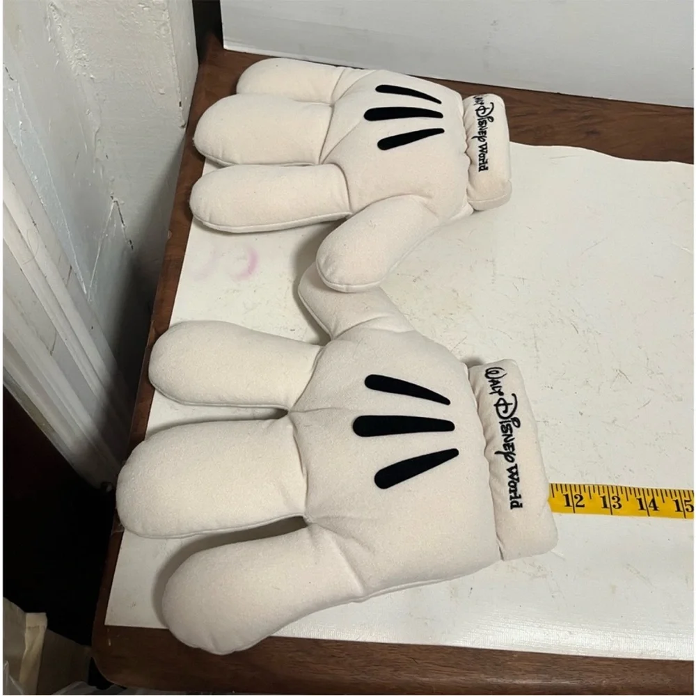 Disney White Mickey Mouse Gloves Costume Accessory